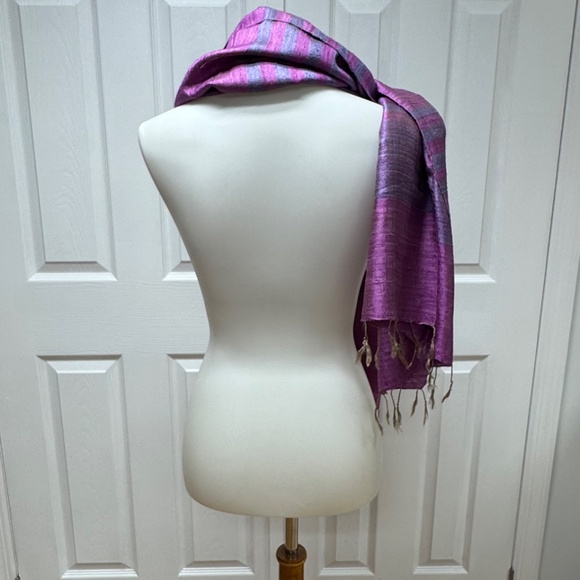 Rustic Design Silk Scarf - 72"x24" - NEW in Bag. - Picture 5 of 10